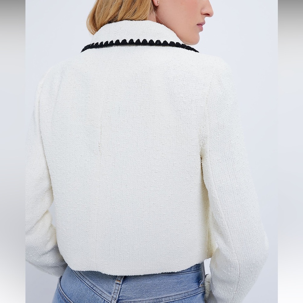 MOON RIVER
Ivory Lady Jacket - Picture 4 of 11